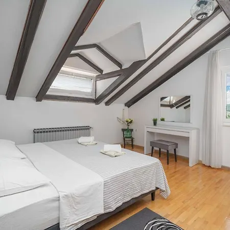 Apartament Micin